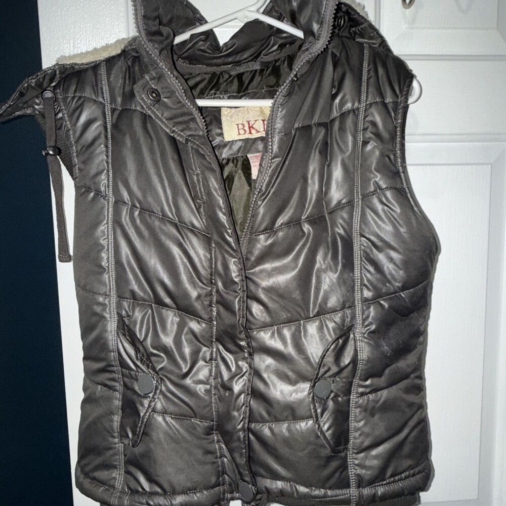Buckle Hunter Green Puffer Very warm vest with furr hood